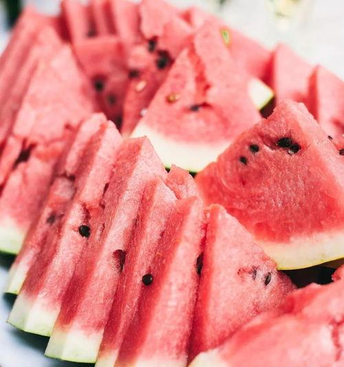 我要当吃瓜群众图片高清,高清图鉴揭秘网络围观现象