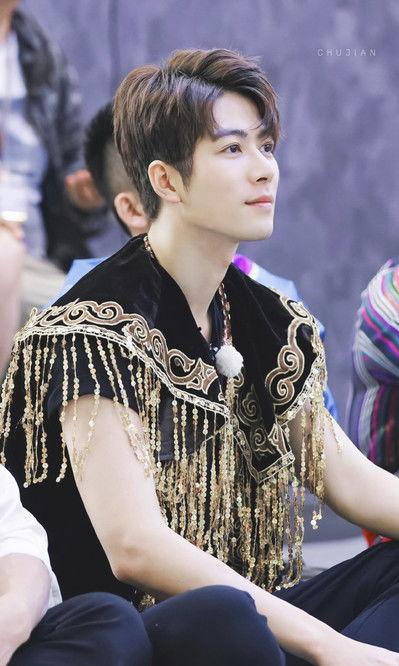 华晨宇吃瓜群众表情包,吃瓜群众笑翻网络