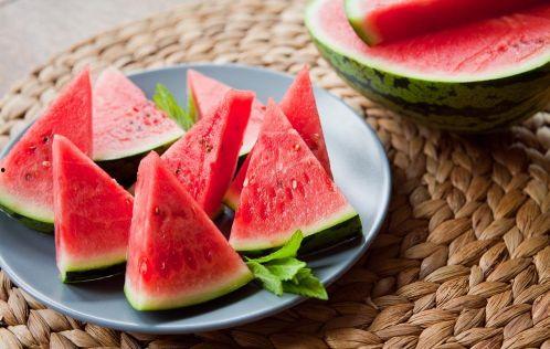 吃瓜群众搬好小板凳,精彩剧情即将上演